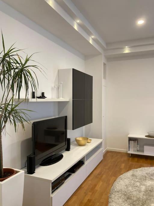 Thesan Lodge, Chic & Modern Design Apartment Гроссето Экстерьер фото