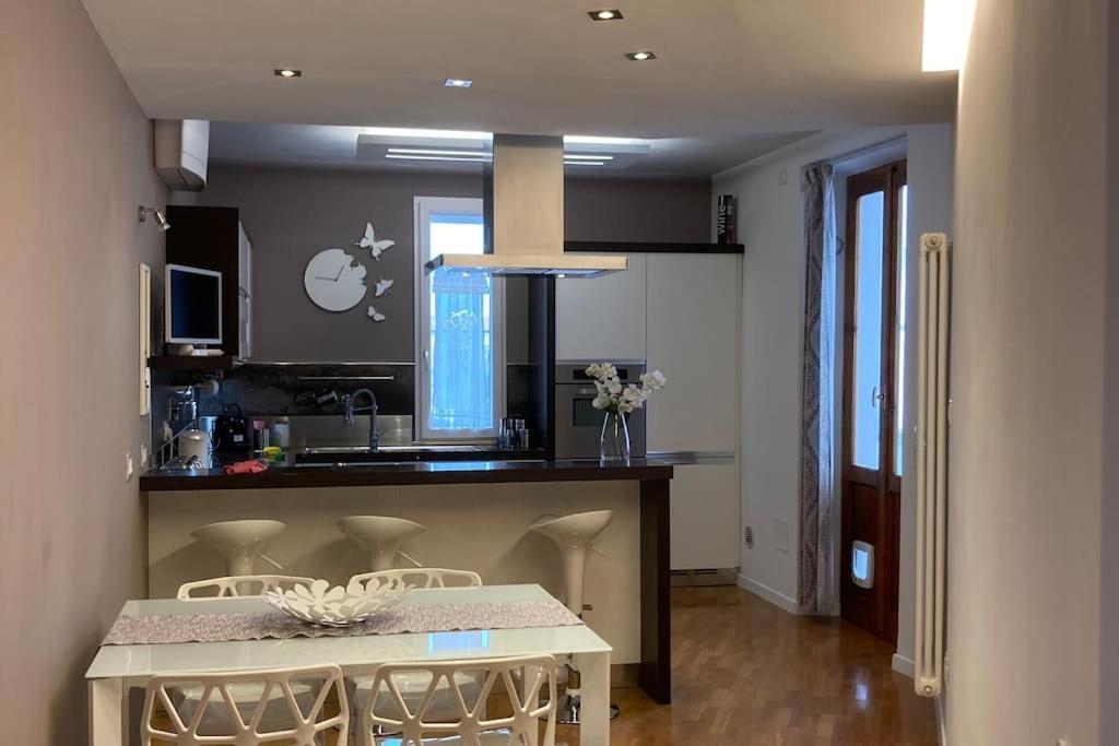 Thesan Lodge, Chic & Modern Design Apartment Гроссето Экстерьер фото